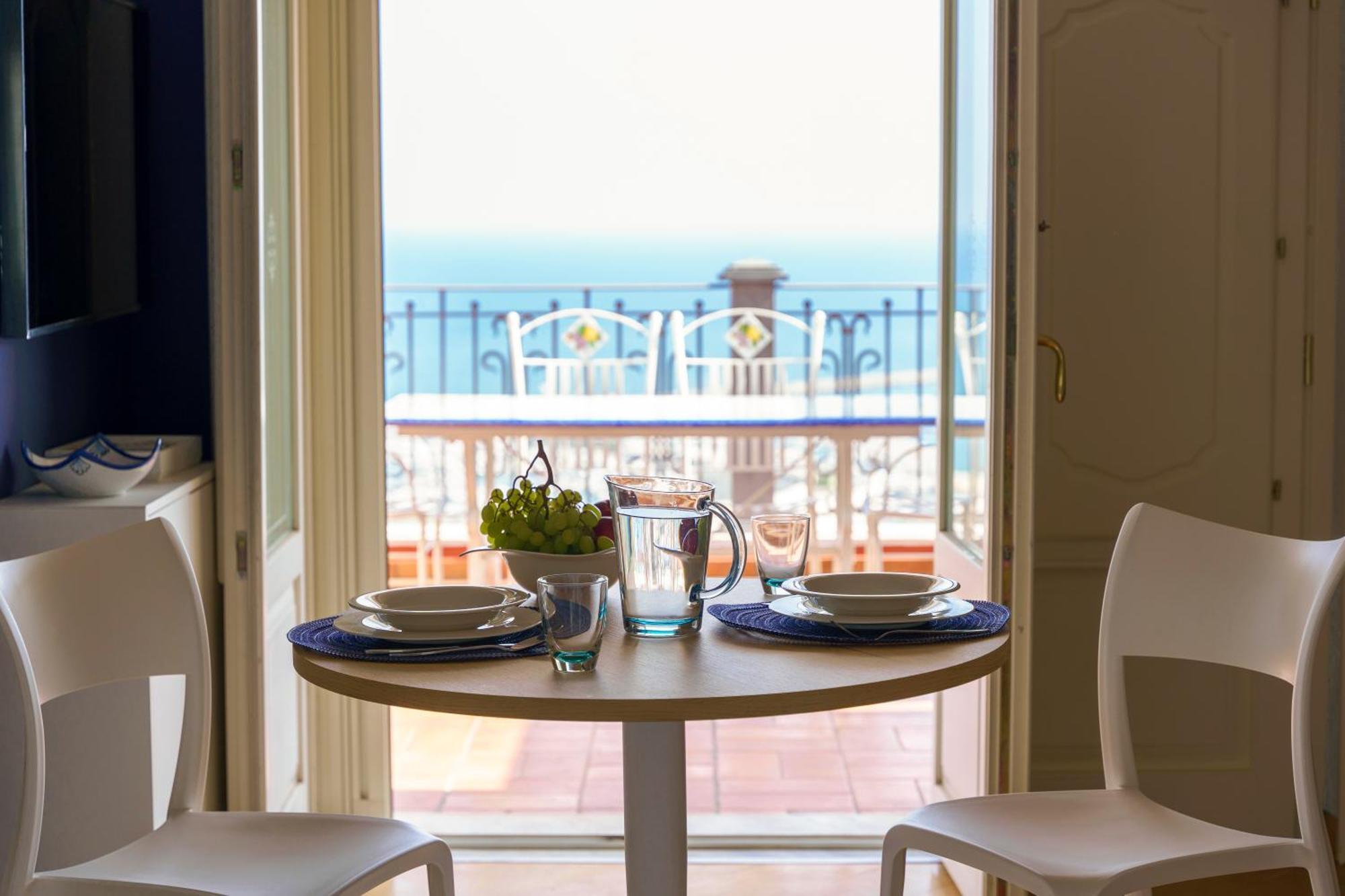 Suite Aphrodite - Exclusive Flat Salerno Exterior foto